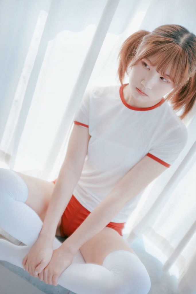 草莓酱娜写真集,目前本合集累计收录写真2套,后续持续更新中......